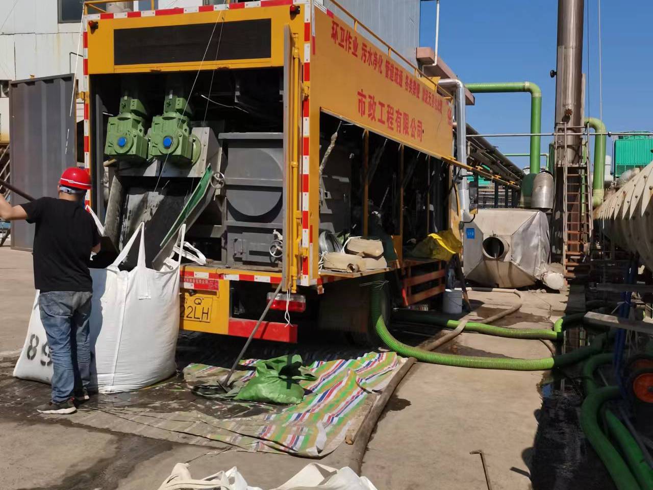 绥江淤泥压干处理